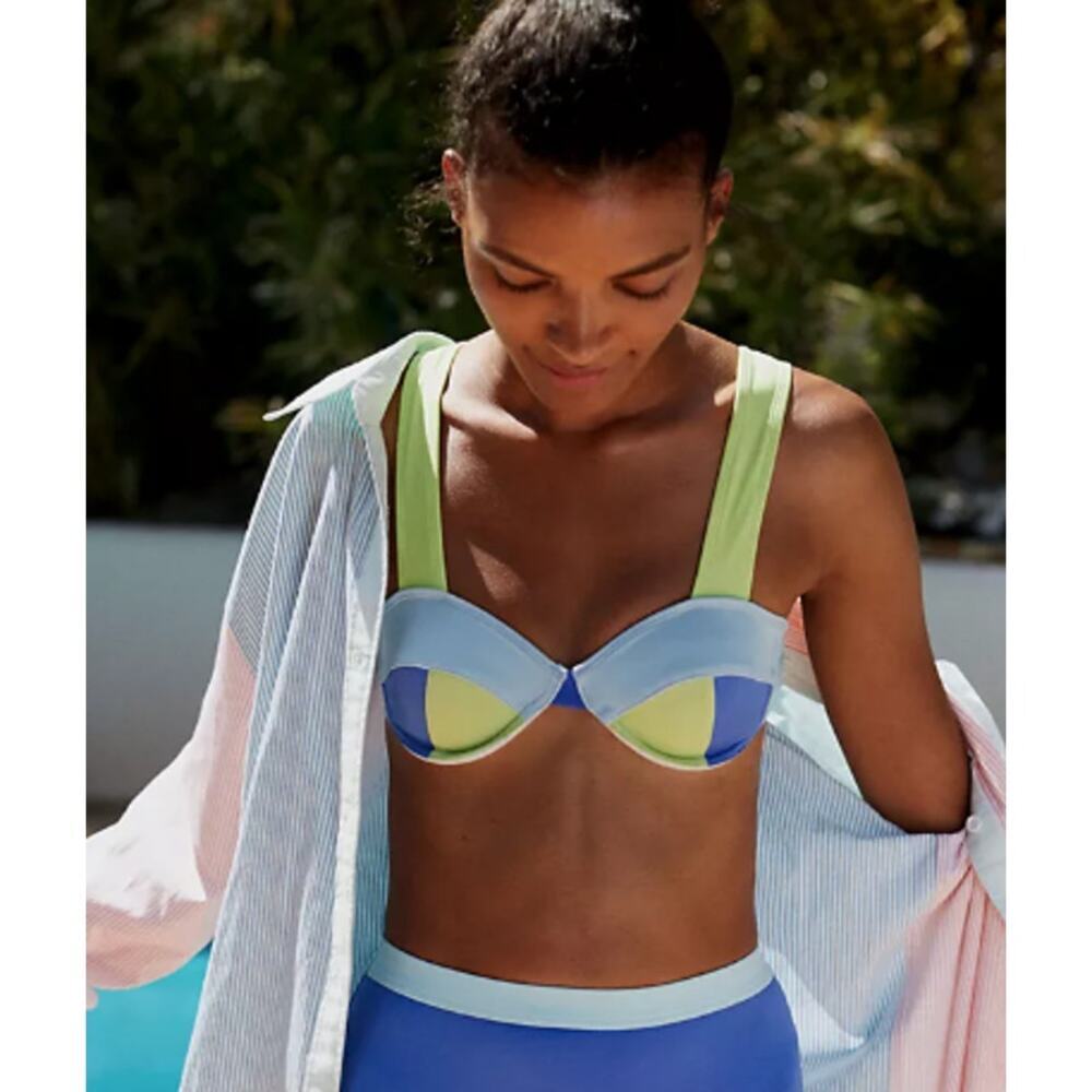 SOLID AND STRIPED Lilo Colorblocked Bikini Top in Neon Blue Green Size Small